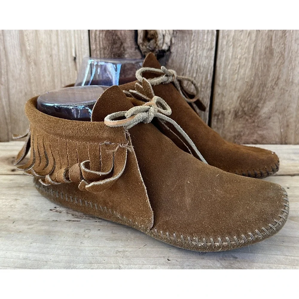 Minnetonka Fringe Suede Moccasins Shoes Kid's Sz 2 Cosplay HOBO